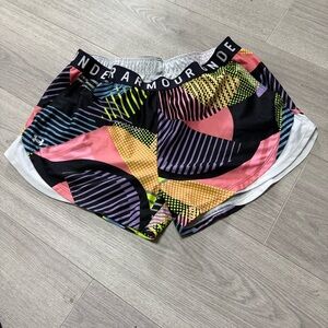 Under Armour Women's Multicolor Athletic Shorts w/pockets